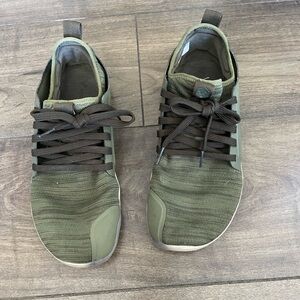 Kasana - VIVOBAREFOOT 9US/40EU- OLIVE